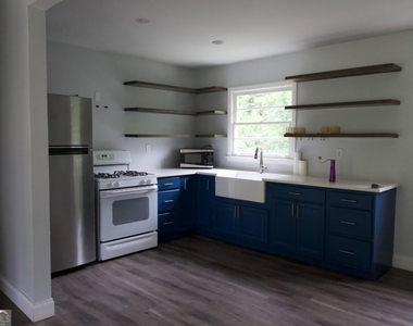 3304 Spring Drive - Photo Thumbnail 6