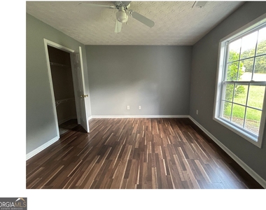 344 River Landing Drive - Photo Thumbnail 17