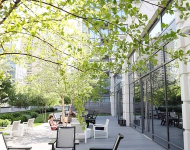 808 Columbus Ave - Photo Thumbnail 37