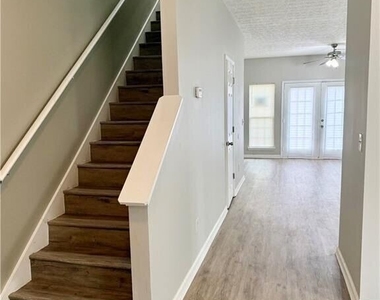 4153 Park Chase Drive - Photo Thumbnail 2