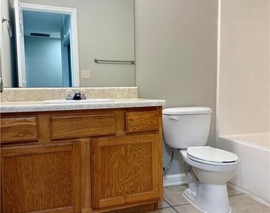 4153 Park Chase Drive - Photo Thumbnail 14