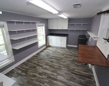 303 Mahan Street - Photo Thumbnail 24