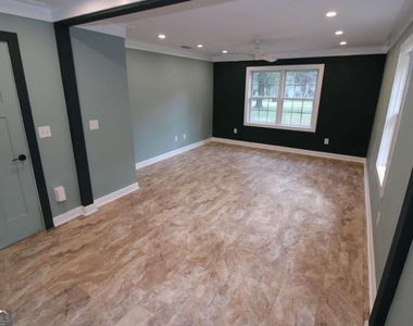 303 Mahan Street - Photo Thumbnail 9