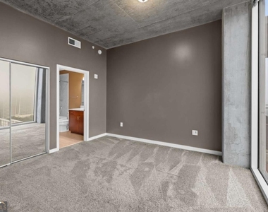 400 W Peachtree Street Nw - Photo Thumbnail 7