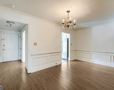 410 Forestgate Court - Photo Thumbnail 7