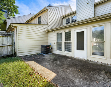 410 Forestgate Court - Photo Thumbnail 16