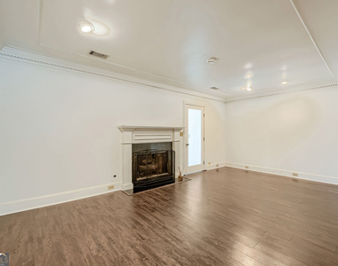 410 Forestgate Court - Photo Thumbnail 8