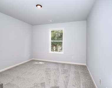 41 Crest Drive - Photo Thumbnail 11
