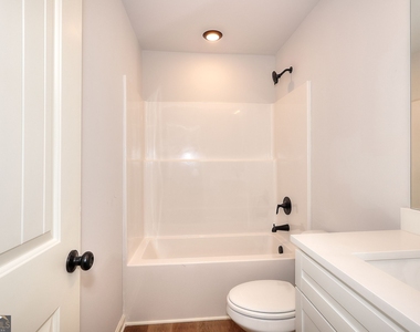 37 Crest Drive - Photo Thumbnail 13