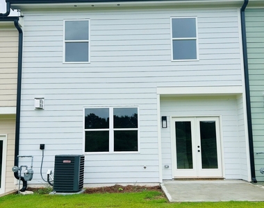 37 Crest Drive - Photo Thumbnail 1
