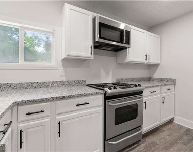 4755 Kent Road - Photo Thumbnail 4