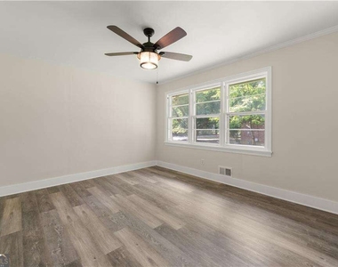 4755 Kent Road - Photo Thumbnail 14