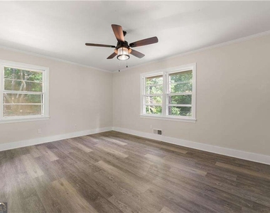 4755 Kent Road - Photo Thumbnail 16