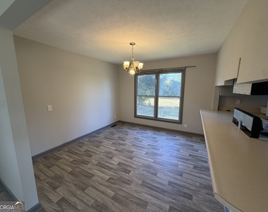 816 Bert Moorhead Road - Photo Thumbnail 1