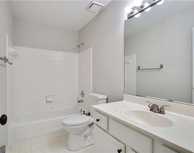 3644 Kentford Lane - Photo Thumbnail 16