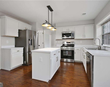 3644 Kentford Lane - Photo Thumbnail 6