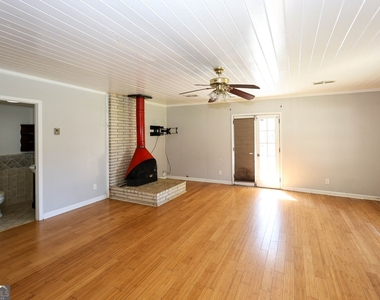 5075 Winters Chapel Road - Photo Thumbnail 3