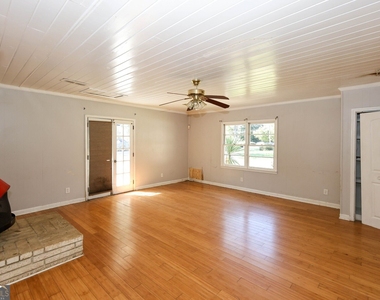 5075 Winters Chapel Road - Photo Thumbnail 5