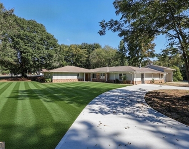 5075 Winters Chapel Road - Photo Thumbnail 2