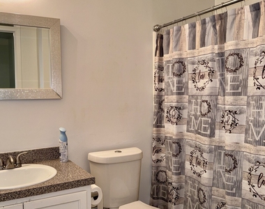 304 Commons Drive - Photo Thumbnail 19