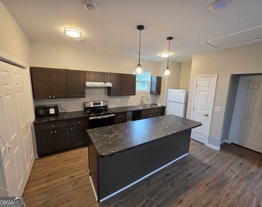 207 N 400 Center Lane - Photo Thumbnail 5