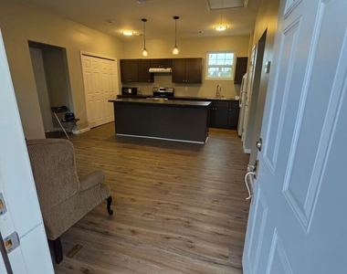 207 N 400 Center Lane - Photo Thumbnail 1
