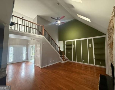 839 Michael Lee Way - Photo Thumbnail 27