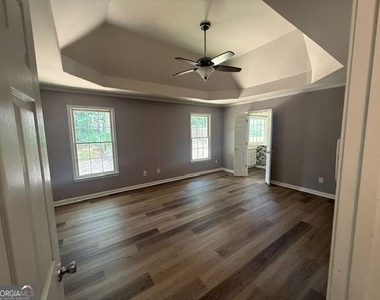 839 Michael Lee Way - Photo Thumbnail 42