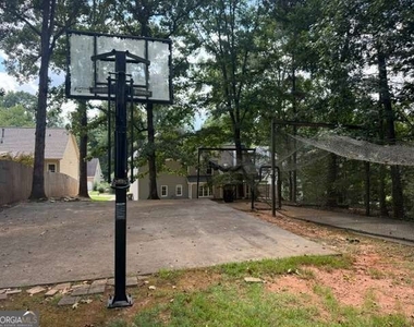 839 Michael Lee Way - Photo Thumbnail 36