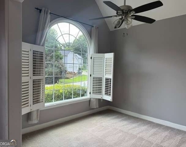 839 Michael Lee Way - Photo Thumbnail 4