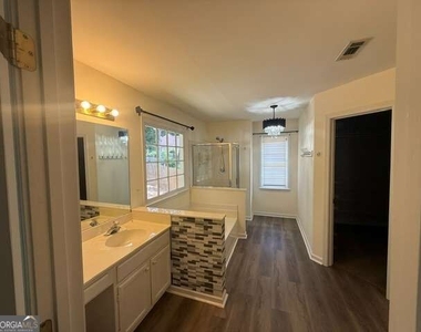 839 Michael Lee Way - Photo Thumbnail 43