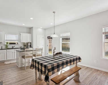 566 Skye Drive - Photo Thumbnail 6