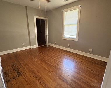 15 Elmwood Street Ne - Photo Thumbnail 1