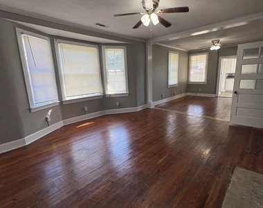 15 Elmwood Street Ne - Photo Thumbnail 13