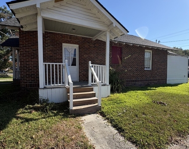 15 Elmwood Street Ne - Photo Thumbnail 16