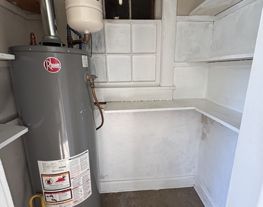 15 Elmwood Street Ne - Photo Thumbnail 11