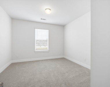 139 Chastain Drive - Photo Thumbnail 20