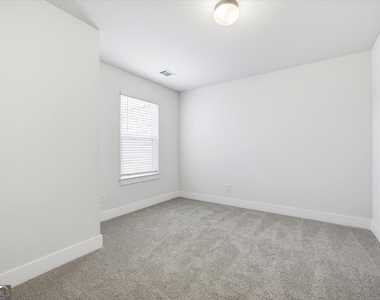 139 Chastain Drive - Photo Thumbnail 18