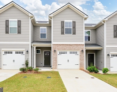 139 Chastain Drive - Photo Thumbnail 1