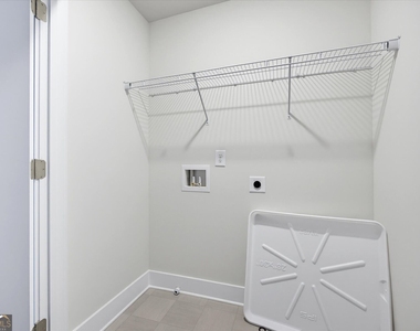 139 Chastain Drive - Photo Thumbnail 17