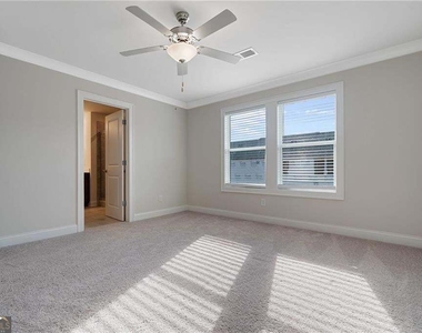 126 Reagan Street - Photo Thumbnail 19