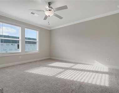 126 Reagan Street - Photo Thumbnail 18