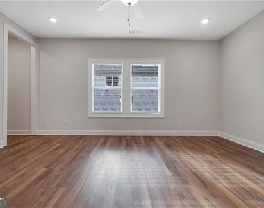 126 Reagan Street - Photo Thumbnail 14