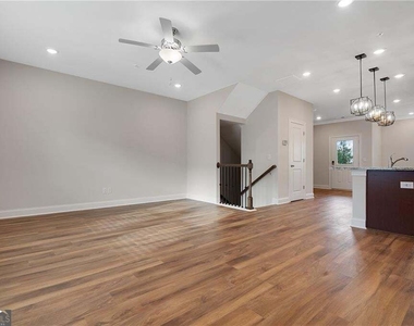 126 Reagan Street - Photo Thumbnail 15
