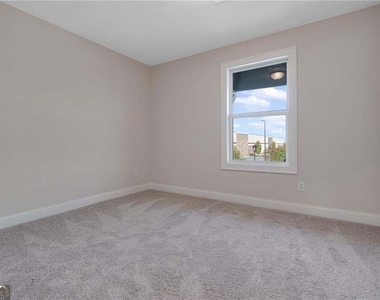 126 Reagan Street - Photo Thumbnail 25