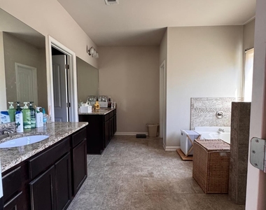 5786 Apple Grove Road - Photo Thumbnail 11