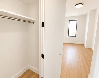 1267 Herkimer Street - Photo Thumbnail 2