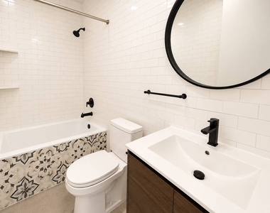 1267 Herkimer Street - Photo Thumbnail 3