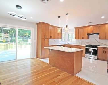 96 Newton Sparta Rd - Photo Thumbnail 3