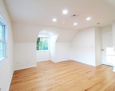 96 Newton Sparta Rd - Photo Thumbnail 16